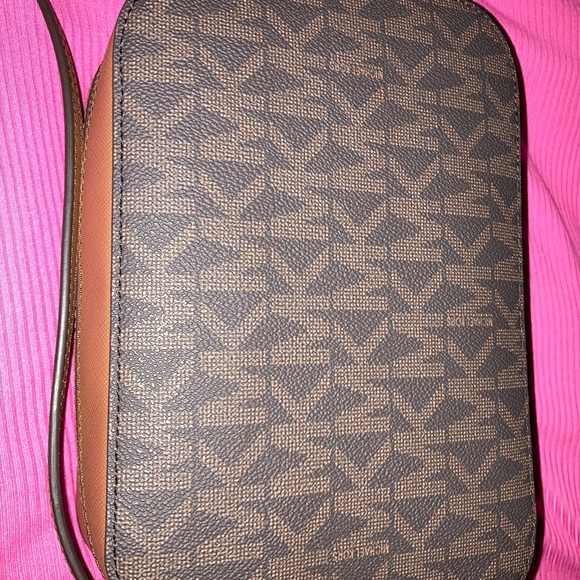 NWOT Michael Kors purse - Picture 4 of 5